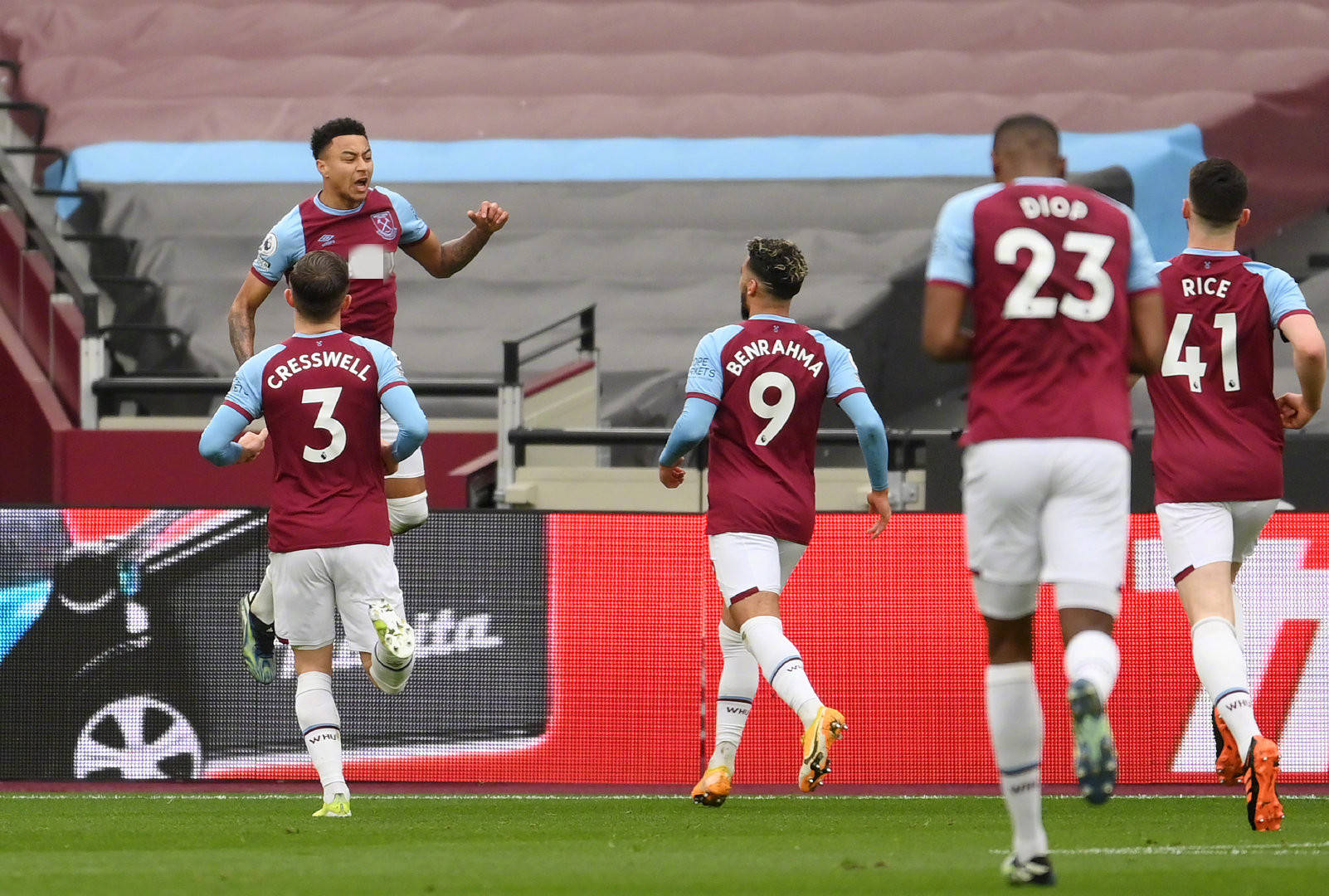 伯卡特表现 伯卡特表现